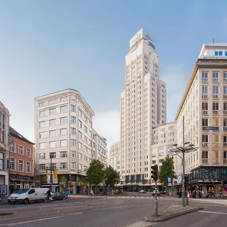 The Grand Apartment. Center Of